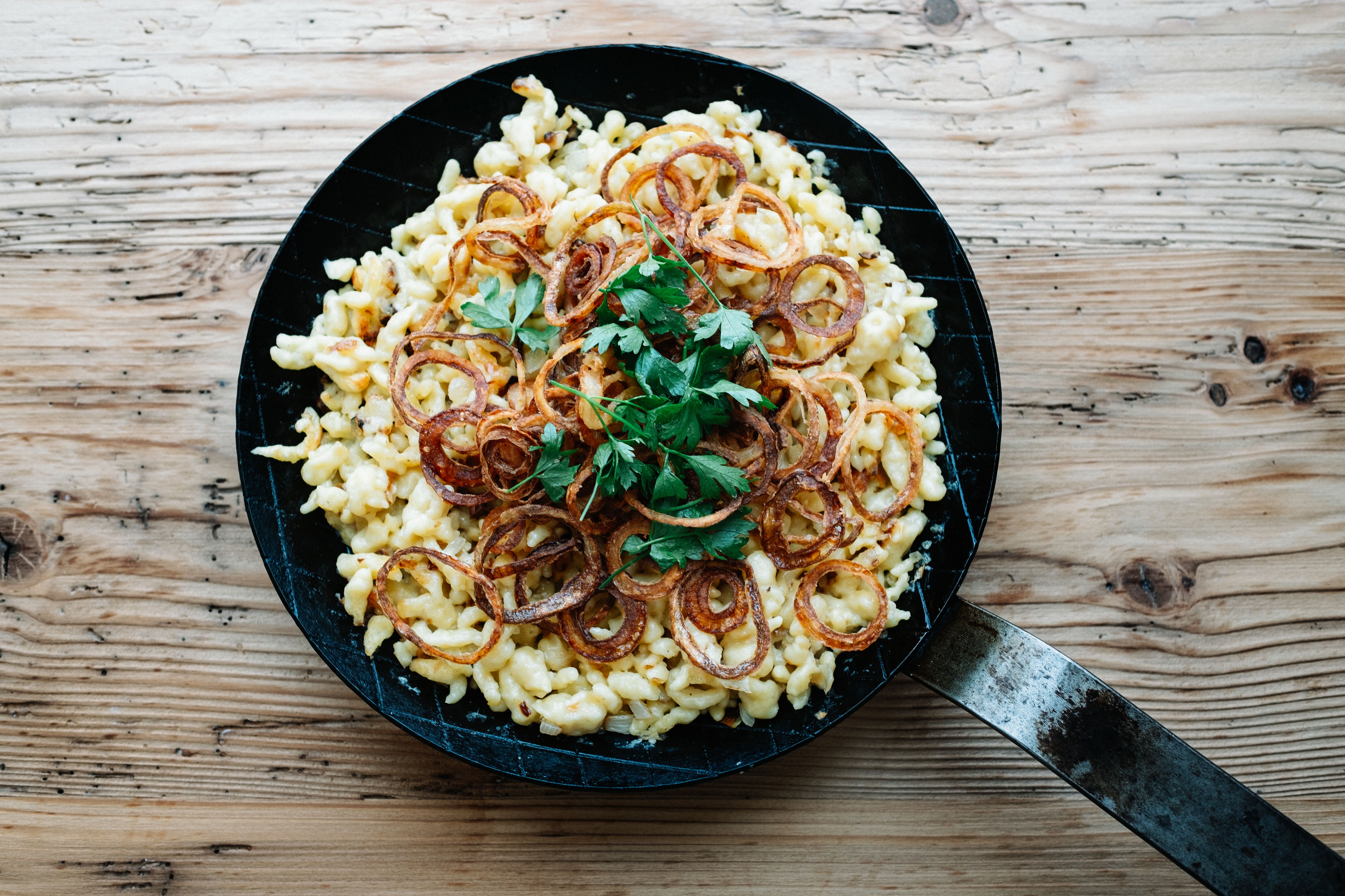 Kässpätzle: het originele recept voor Tiroler Kasspatzln om zelf te koken