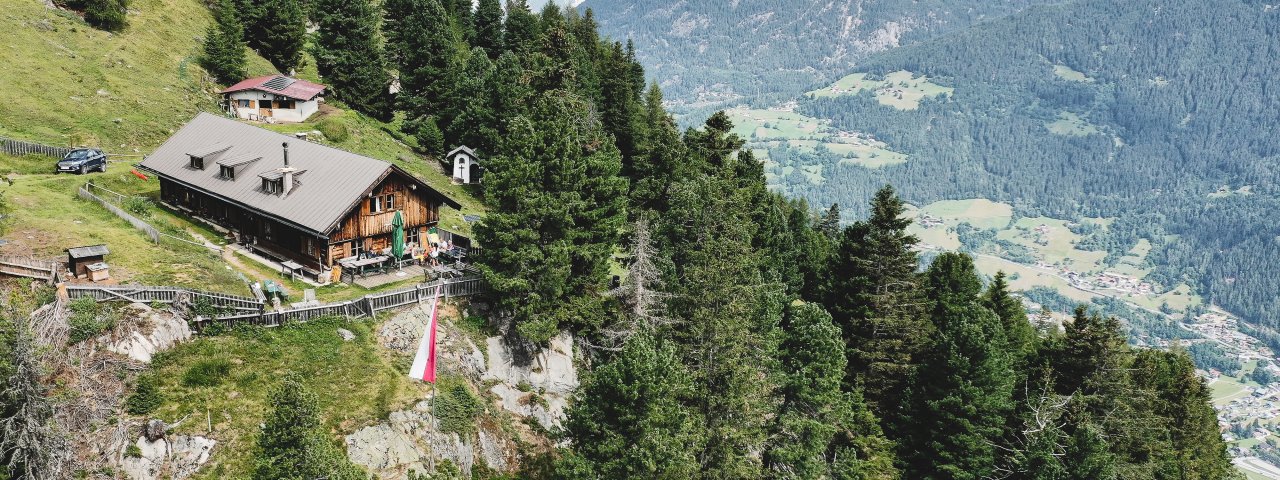 Die Armelen-Hütte ist das Ziel der Tour., © Armelenhütte