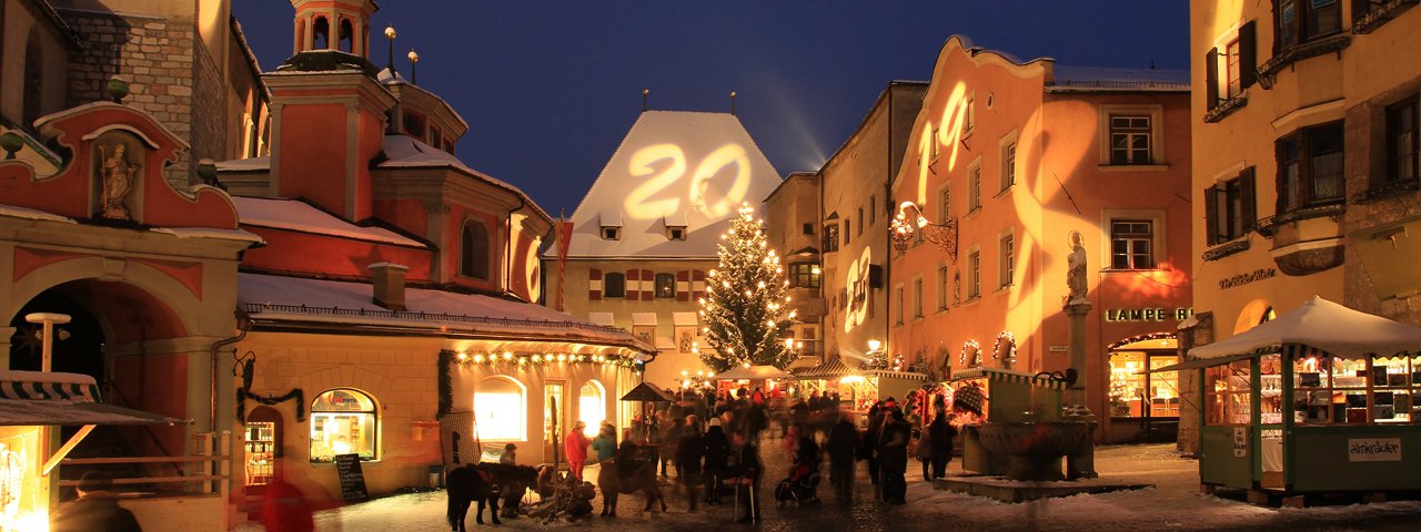 Iedere dag iets anders: in het oude stadscentrum van Hall is tijdens de kerst veel te beleven, © Haller Advent