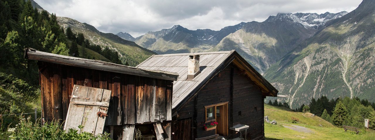 Rustieke alpine hutten van de Gampe Thaya