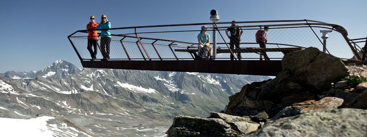 Platform 'Top of Tyrol' bij de Stubaier Gletscher, © Stubaier Gletscher/eyes5-Mirja Geh