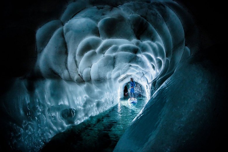 In het Natur Eis Palast kun je je vergapen aan een ondergrondse wereld van licht en ijs.
, © Naturalispalast , Erler