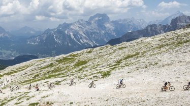 De route overbrugt 550 km en 18.580 hoogtemeters en is daarmee de zwaarste etappe mountainbike-wedstrijd door de Alpen., © Markus Gerber